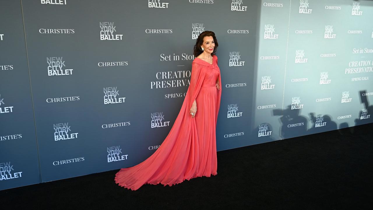 Video thumbnail for NY: New York City Ballet 2026 Spring Gala - Arrivals 10.