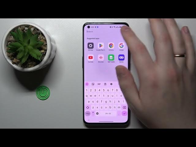 Video thumbnail for How To Enable Keyboard Clipboard On OnePlus 11