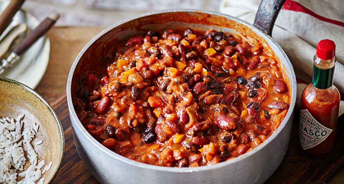 Video thumbnail for Double bean & roasted pepper chilli