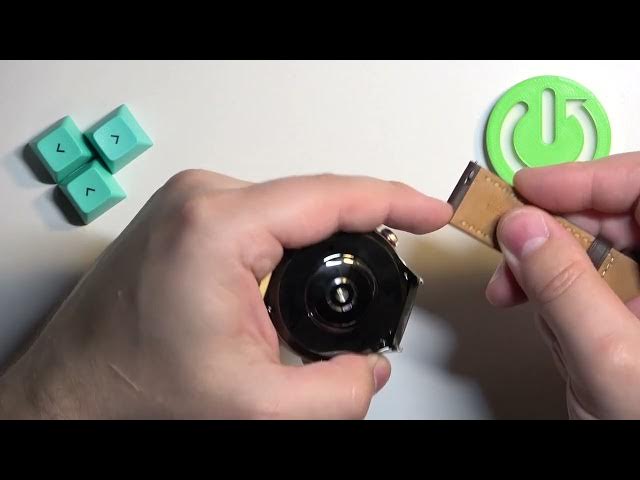 Video thumbnail for How to Change Straps on HUAWEI Watch 4 Pro