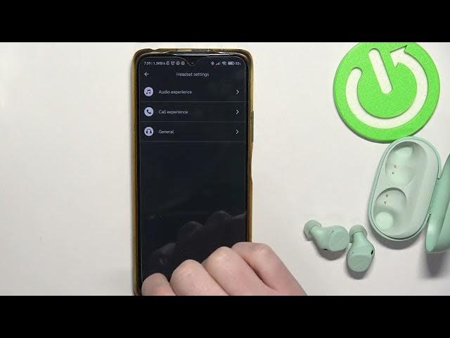 Video thumbnail for How To Auto Mute Microphones on Jabra Elite 7 Active?