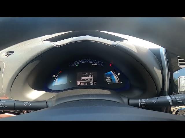 Video thumbnail for How to Navigate Through the Speedometer Display Nissan Leaf ( 2011 - 2017 )