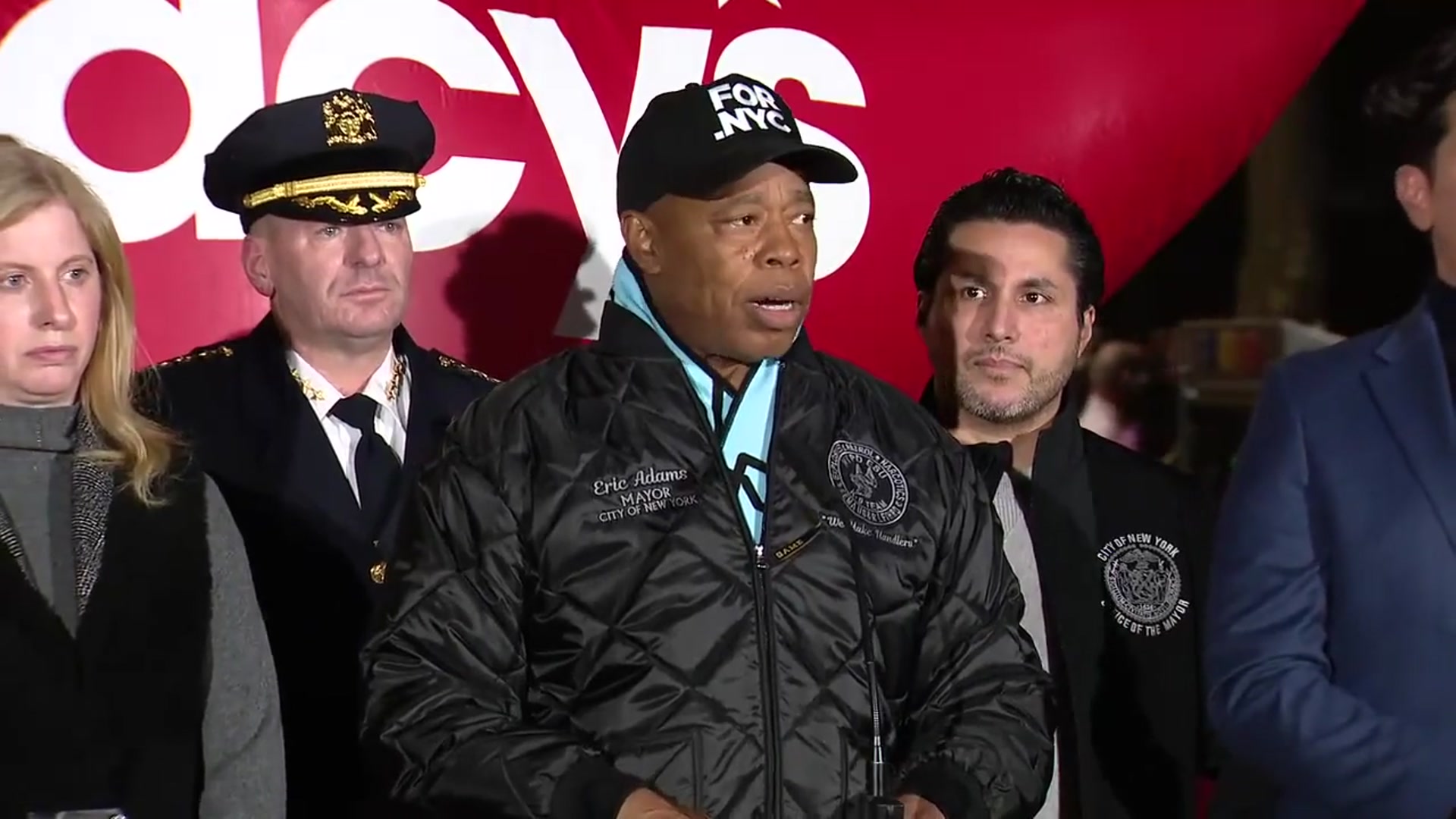 Video thumbnail for FULL BRIEFING: Tisch, Adams on Thanksgiving Parade security