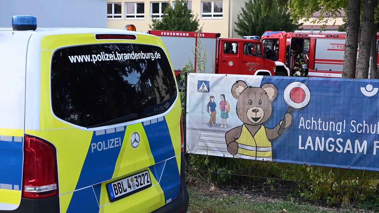 Video thumbnail for Germany: 2 killed in violent incident at school near Berlin.