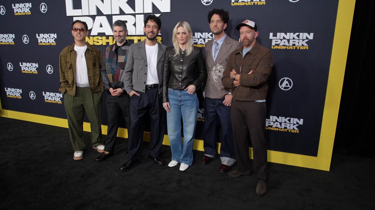 Video thumbnail for CA: LINKIN PARK: UNSHATTER Los Angeles Premiere - Arrivals 4.