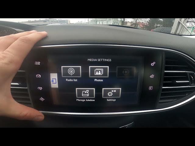 Video thumbnail for How to Find Photos Located on Pendrive via Car's System in Peugeot 308 II ( 2013 - 2021 )