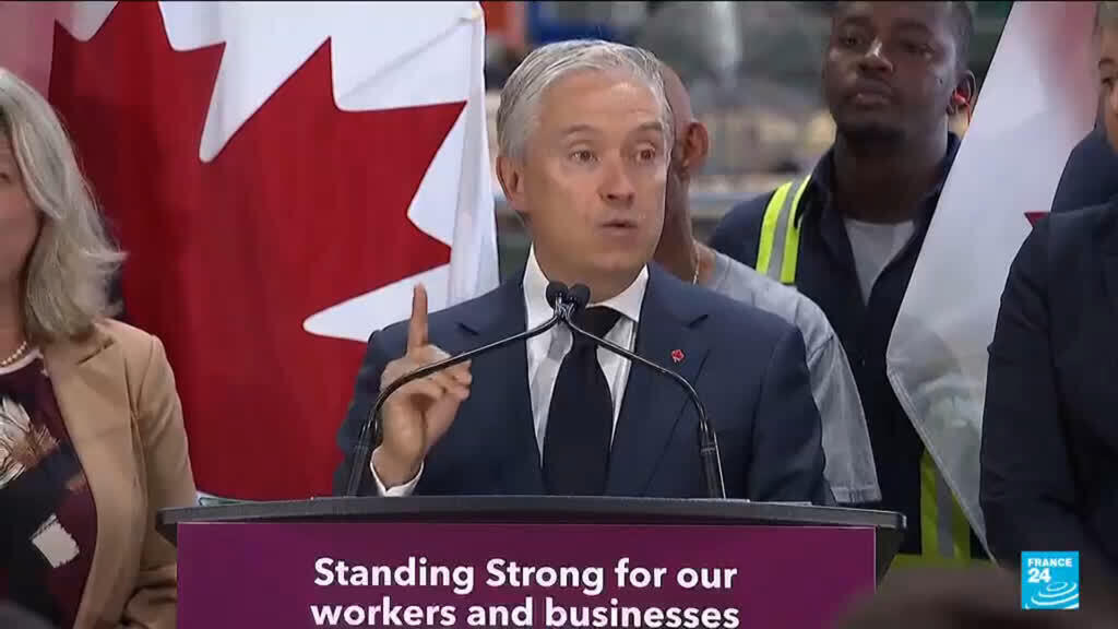 Video thumbnail for Canada strikes back at US with retaliatory tariffs as trade war escalates