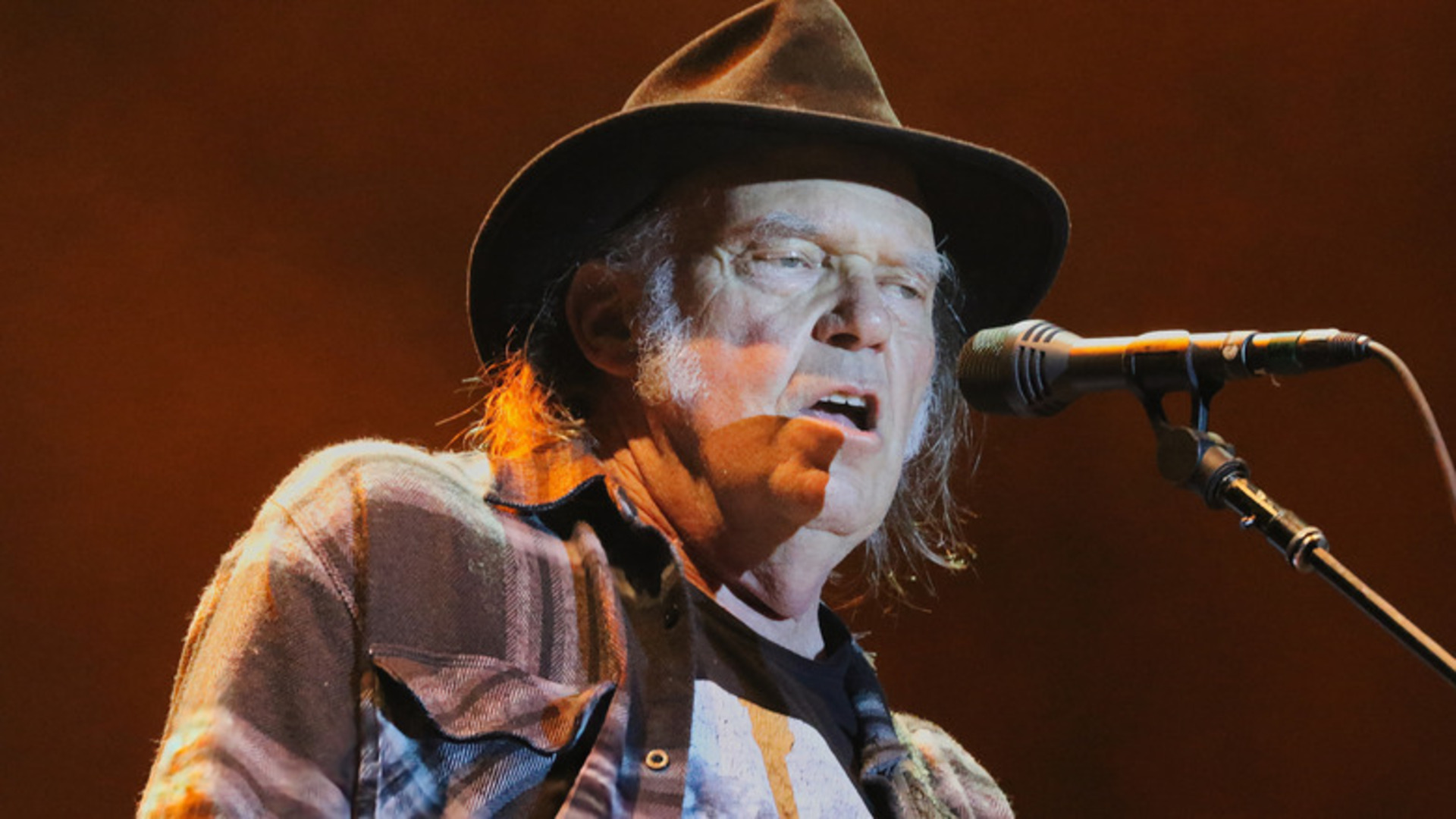 Video thumbnail for Quote Of The Day By Neil Young: 'Steve Jobs Was A Digital Pioneer, But