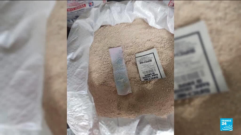 Video thumbnail for Record cocaine haul in Colombia: Petro rejects US criticism of Bogota's anti-drug strategy