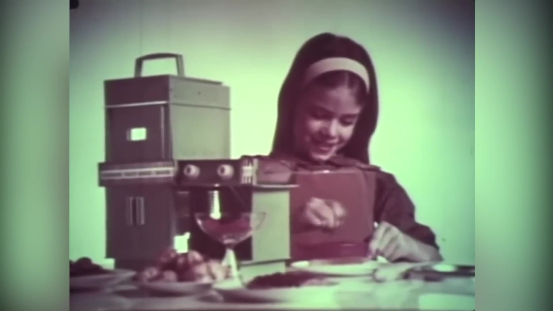 Video thumbnail for The Untold Truth Of The Easy-Bake Oven