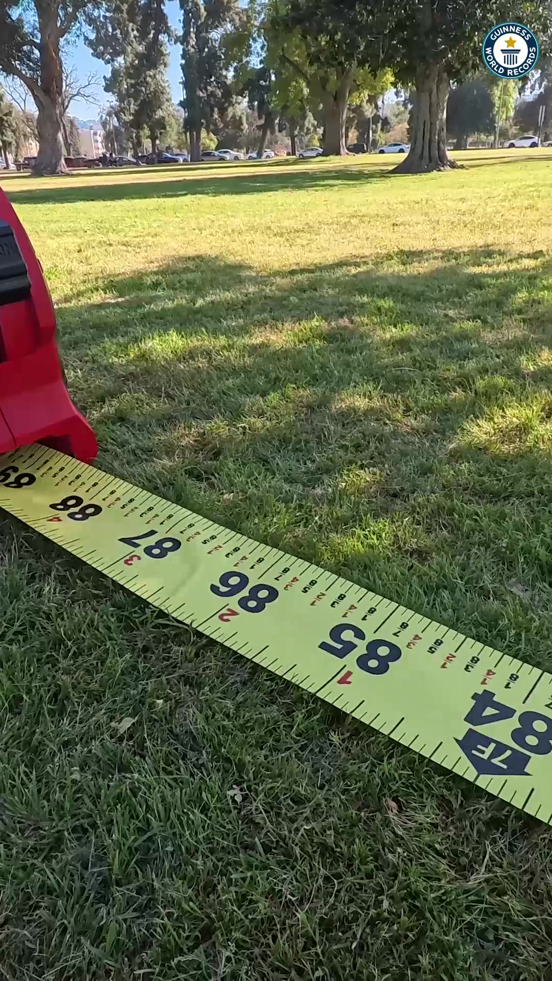 Video thumbnail for Largest tape measure built with 3D printing record