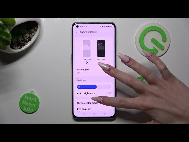 Video thumbnail for How To Change Display Refresh Rate On OnePlus 11