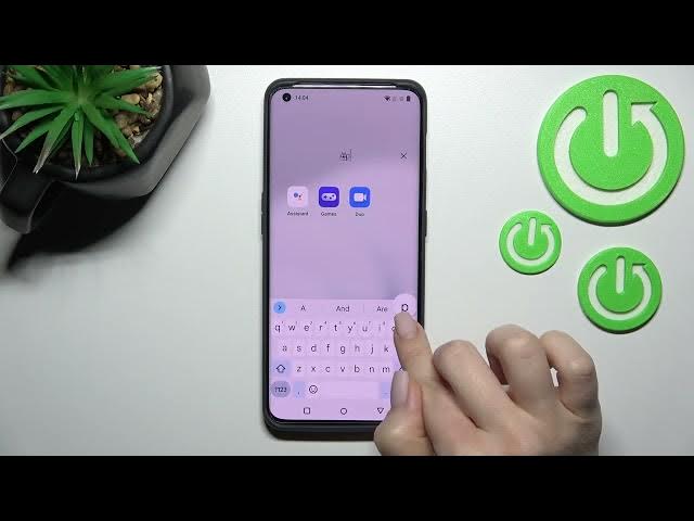 Video thumbnail for OnePlus 10 Pro - How To Create Home Screen Folders