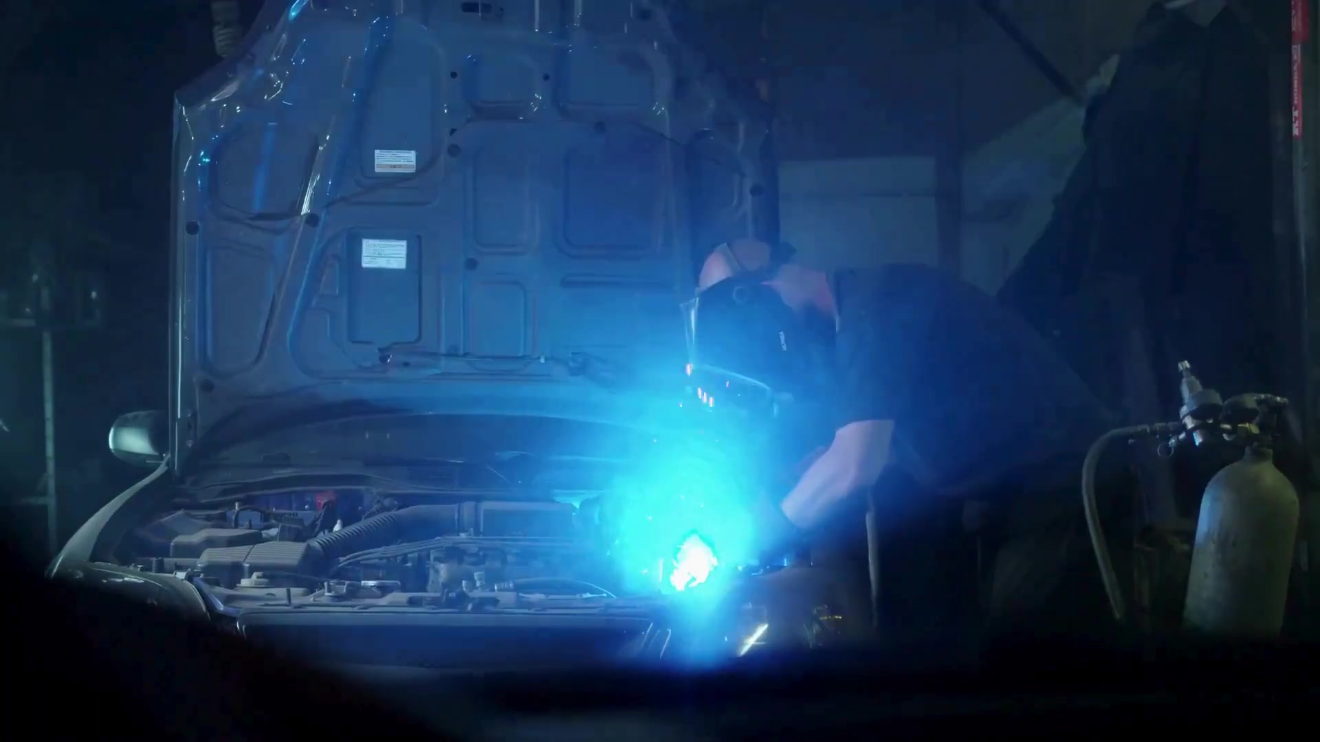 Video thumbnail for 48.How to Fix Tesla Cybertruck Exterior Trim Detachment in 5 Minutes (1080p 30fps)