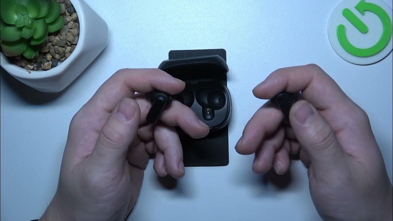 Video thumbnail for SKULLCANDY Smokin Buds - All Available Gestures Preview
