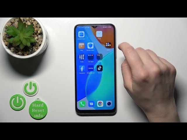 Video thumbnail for How to Create Home Screen Folders on HONOR X6? - Group Apps