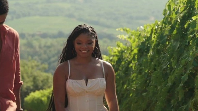 Video thumbnail for You, Me & Tuscany: Recipe For Romance (Featurette)