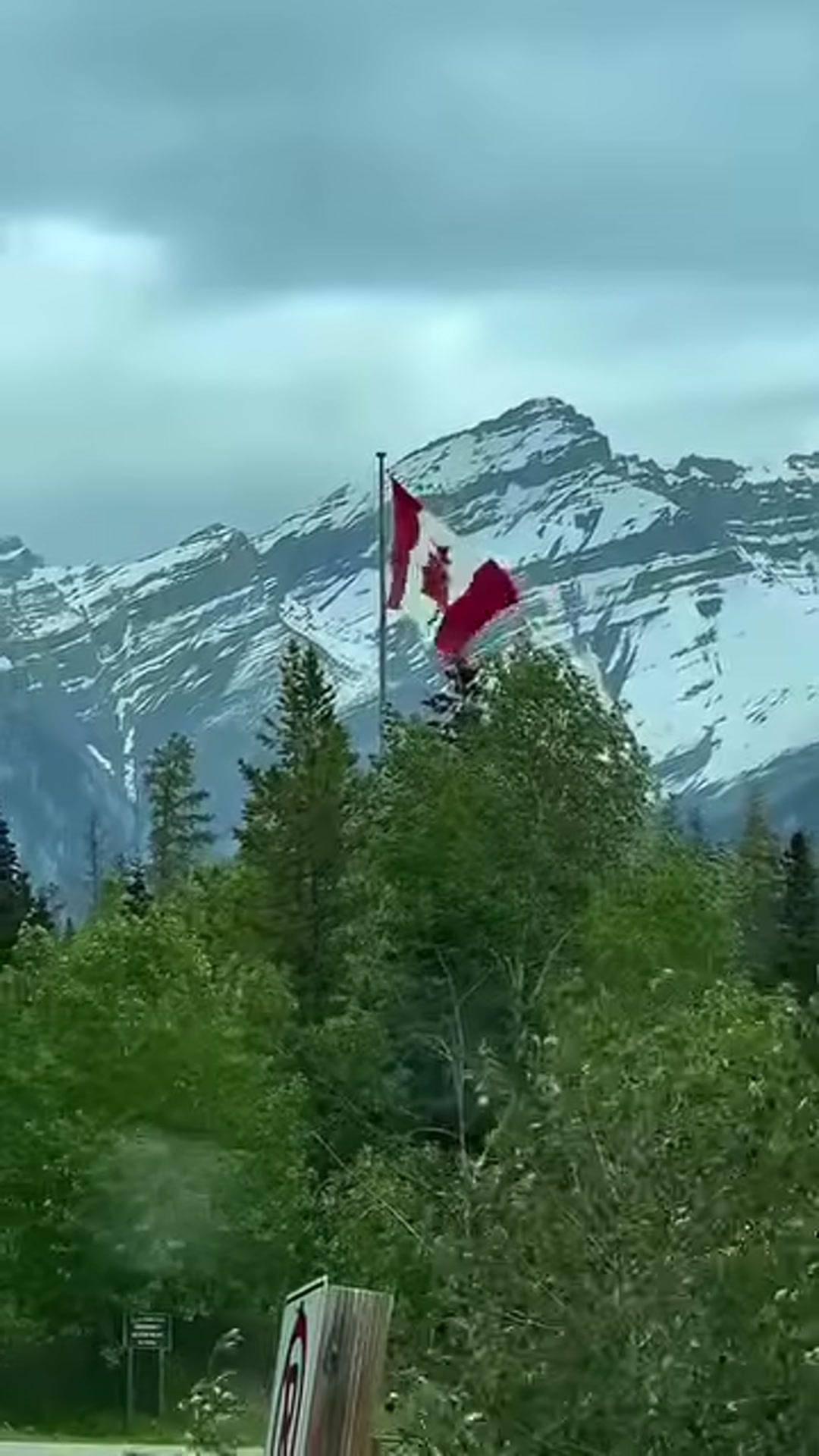 Video thumbnail for Canada is a nation built on the Principles of Freedom and Unity.🇨🇦🍁😘👏