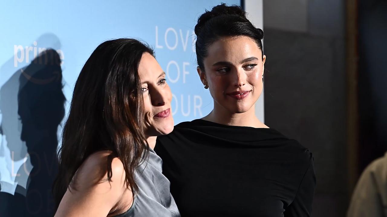 Video thumbnail for NY: 'Love Of Your Life' Amazon Prime Special Screening - Arrivals 4.