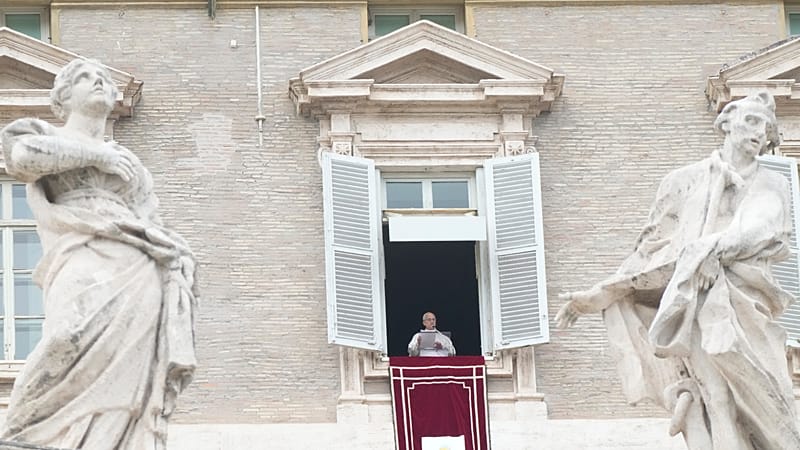 Video thumbnail for Pope Leo XIV appeals for peace for people fleeing violence in Eastern Congo