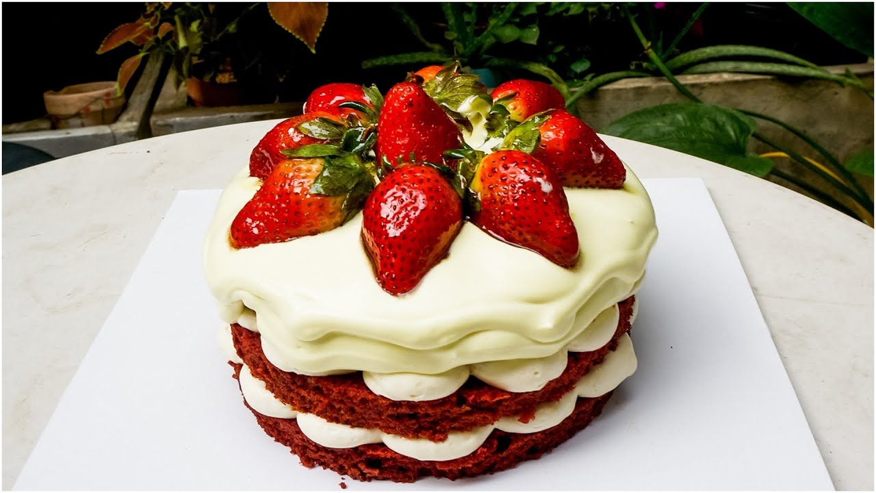 'Video thumbnail for Birthday cake is cleverly filled with cream decoration'