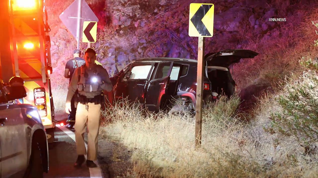 Video thumbnail for US, Bakersfield: Bakersfield Driver Leaves Scene After SUV Crashes in The Kern River Canyon.