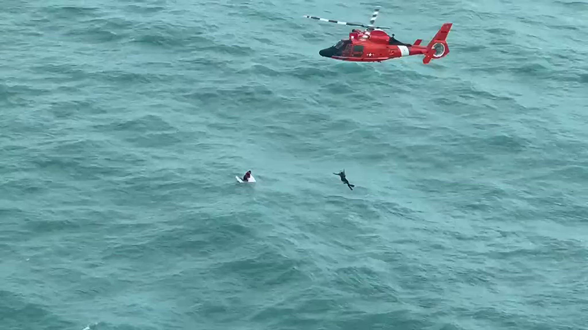 Video thumbnail for Küstenwache rettet Mann