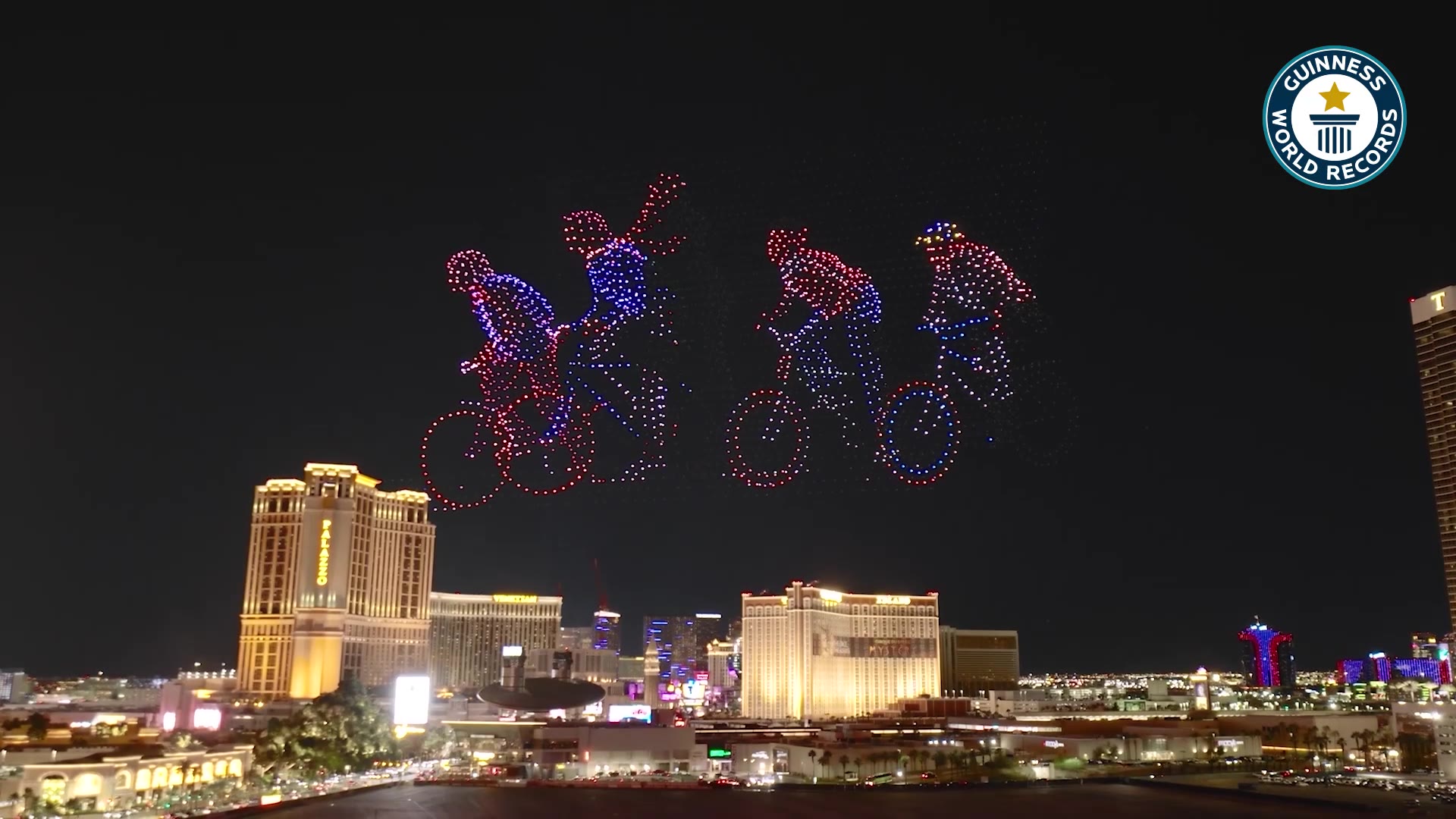 Video thumbnail for Largest aerial display of a fictional character formed by drones - 4,979 by Sky Elements