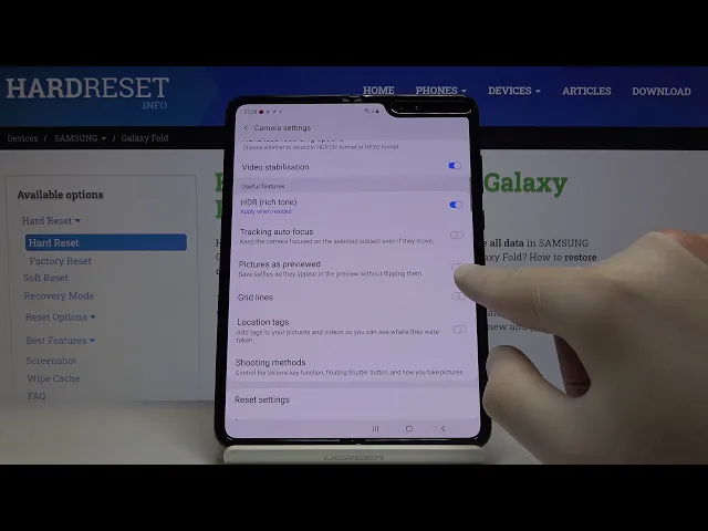 Video thumbnail for How to Switch Off Mirror Effect in SAMSUNG Galaxy Fold Camera