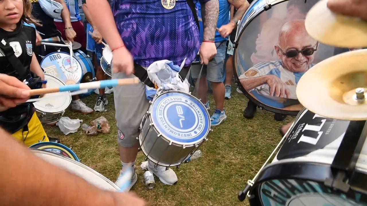Video thumbnail for US: Argentina AFA fans pre-game rally in Dallas during The FIFA World Cup 4.