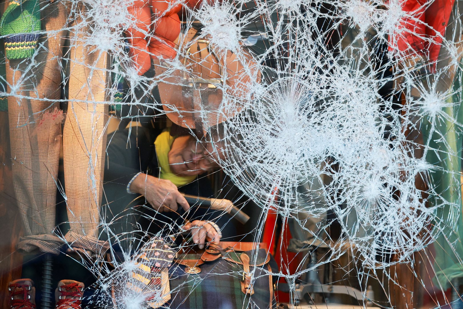Video thumbnail for Paris residents tell Al Jazeera they’re dismayed by protest damage