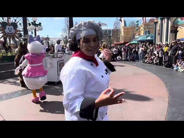 'Video thumbnail for Cookin' with the Jammin' Chefs🧑🍳 #disneyland #disneycaliforniaadventure #foodandwine'