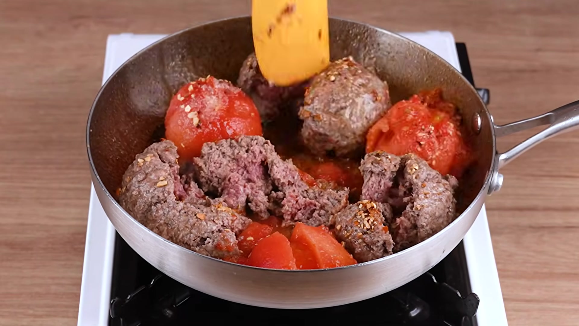 Video thumbnail for Everyone is making ground beef like this  after seeing this genius idea(720P HD) 2