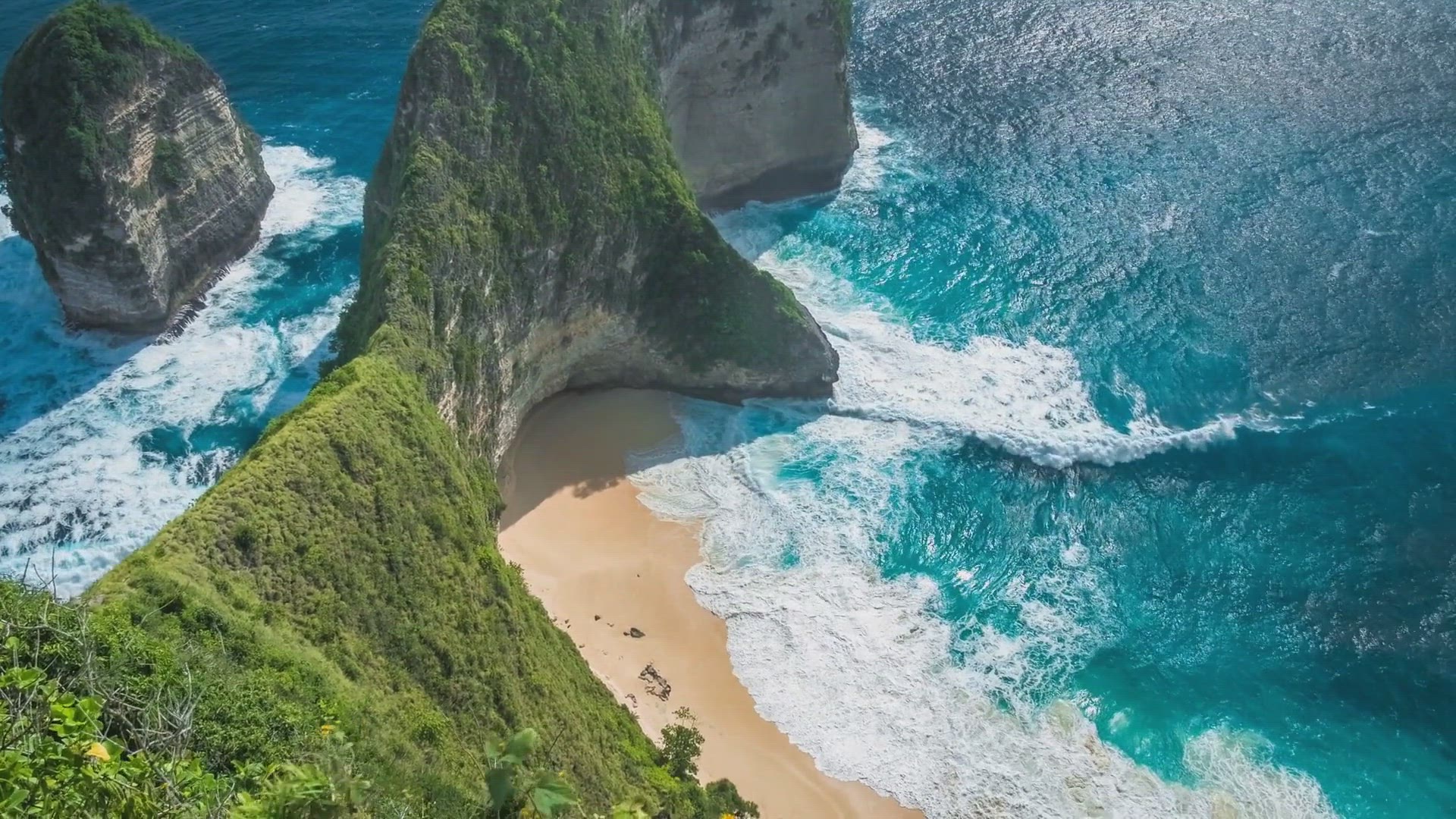 'Video thumbnail for Best Times to Visit Bali: Weather Insights and Travel Tips'