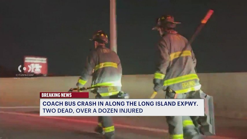 Video thumbnail for Two dead, at least 20 others injured in Long Island Expressway overnight crash