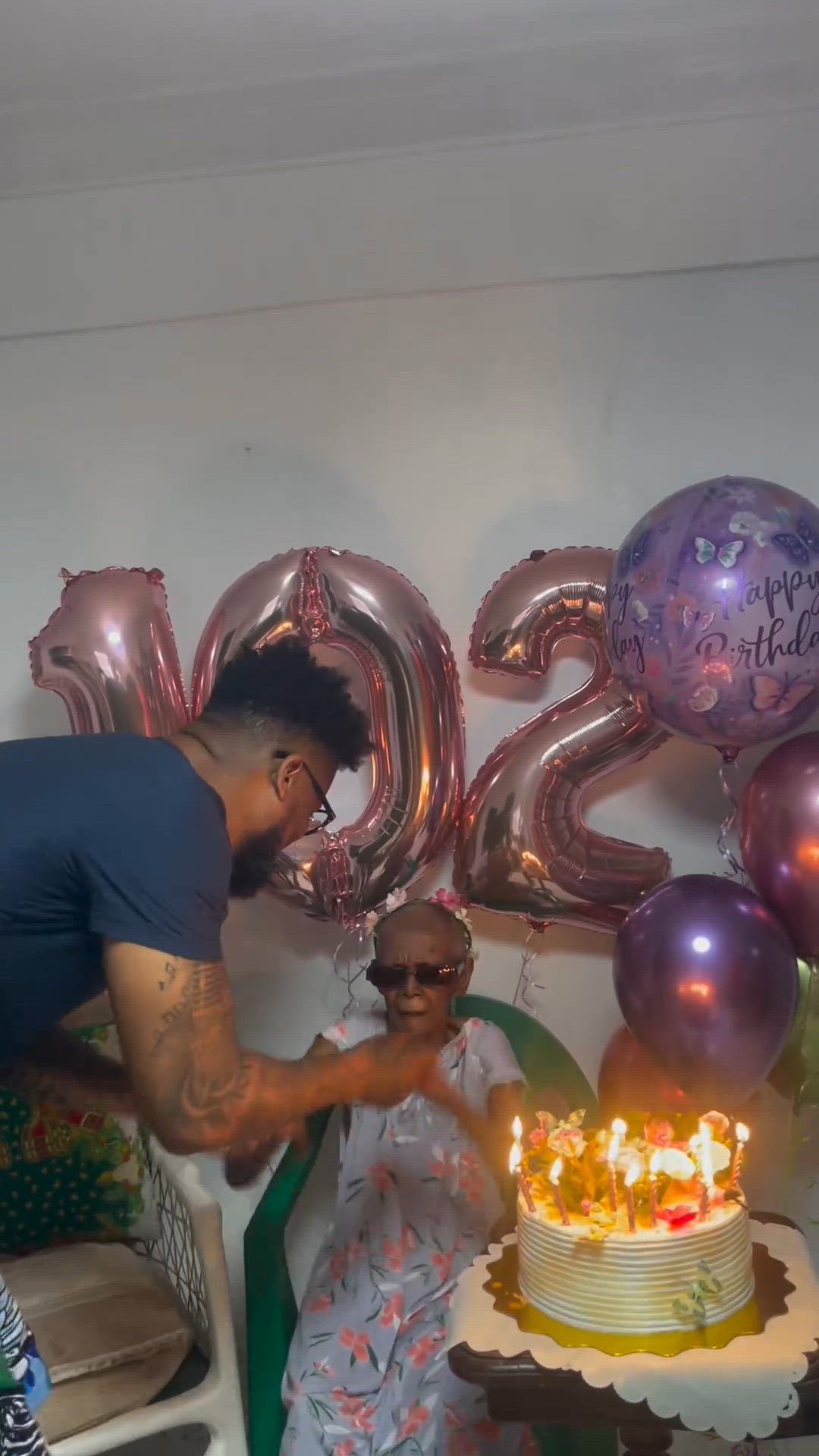 Video thumbnail for Palín, la abuela de Lápiz Conciente cumple 102 años