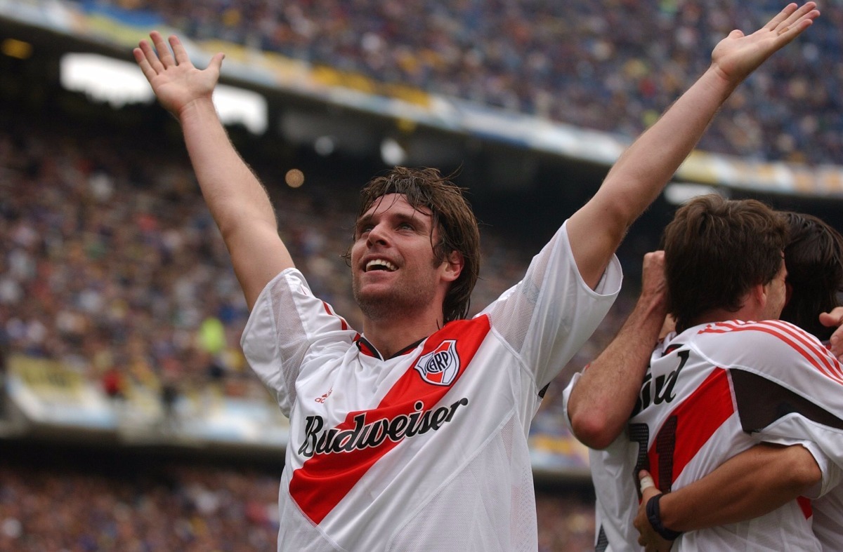 Video thumbnail for Los 112 goles de Fernando Cavenaghi en River