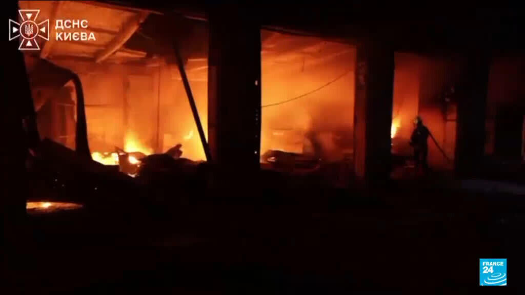 Video thumbnail for Russian strikes kill four as Kyiv hits oil refinery