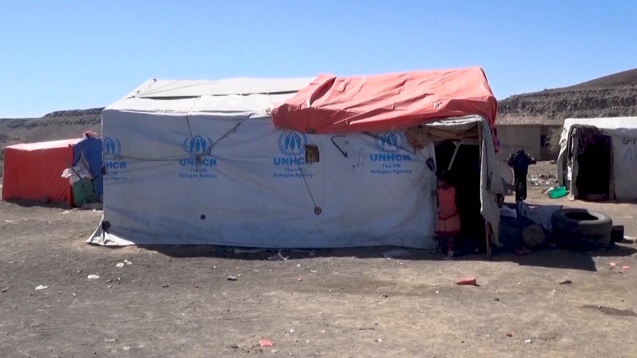 Video thumbnail for US: Yemen conflict displaces over 138,000 people.