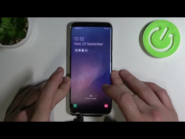 Video thumbnail for SAMSUNG Galaxy S8 and Headphones Connection – Find Headphones Slot