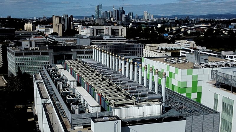 Video thumbnail for African cities back pact to shape future of data centers