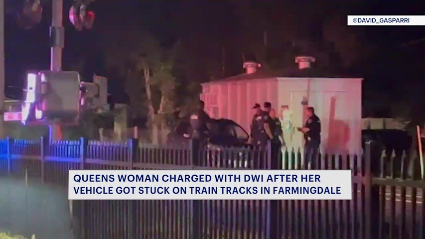 Video thumbnail for Woman arrested for DWI after vehicle got stuck on LIRR tracks west of Farmingdale Station