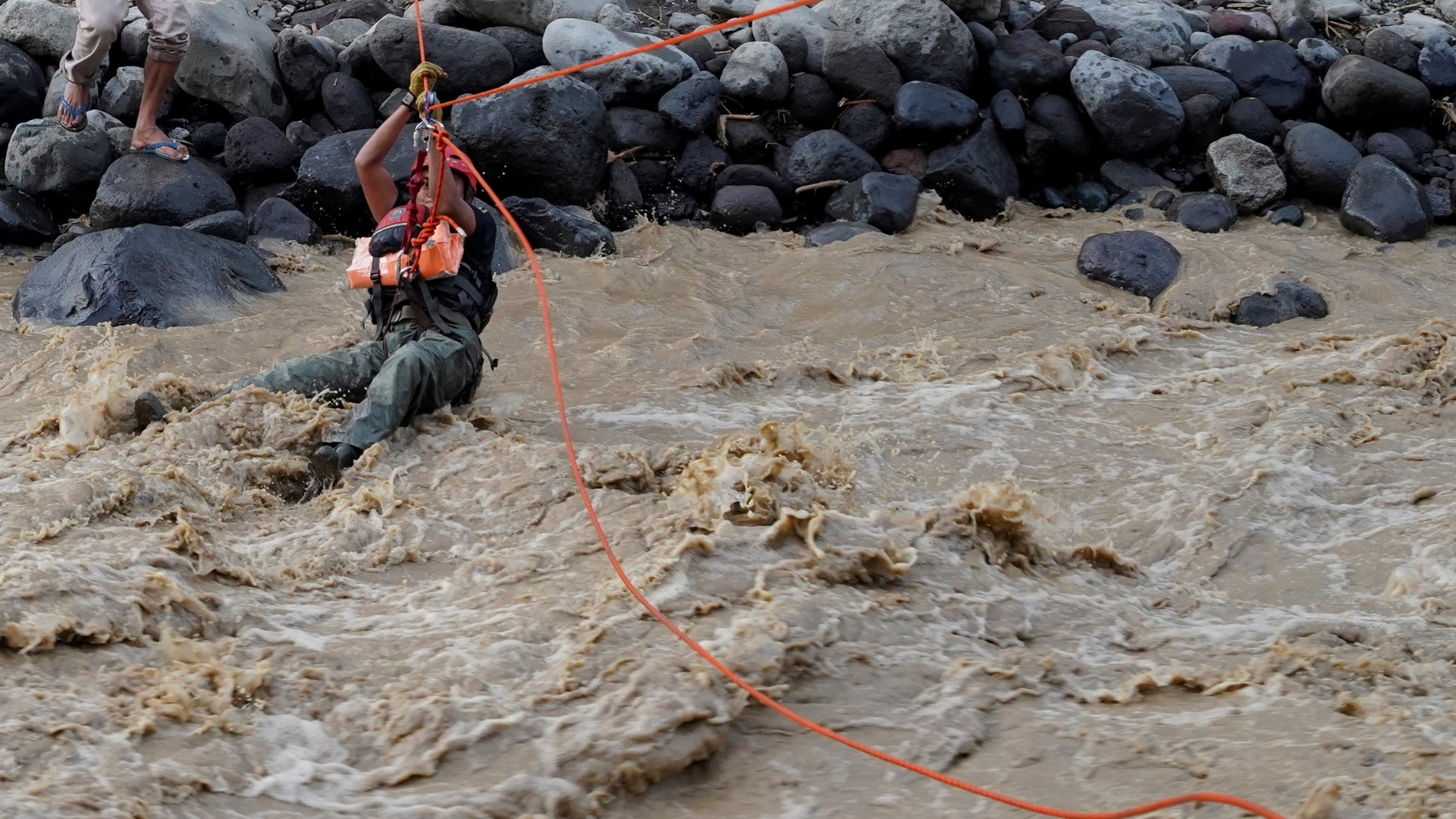 Video thumbnail for Cyclones battle Asia: Death toll climbs as floods & landslides continue