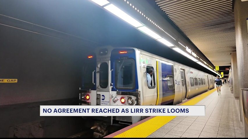 Video thumbnail for LIRR strike still looms after no agreement reached