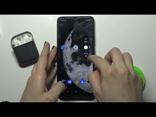 Video thumbnail for How to Switch Off REALME C11 (2021) – Force Shut Down