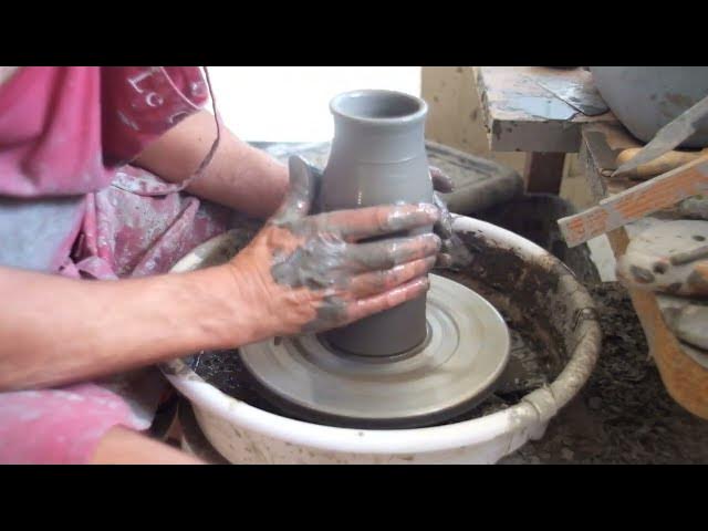 Video thumbnail for tournage d'une bouteille sur un tour Vevor.