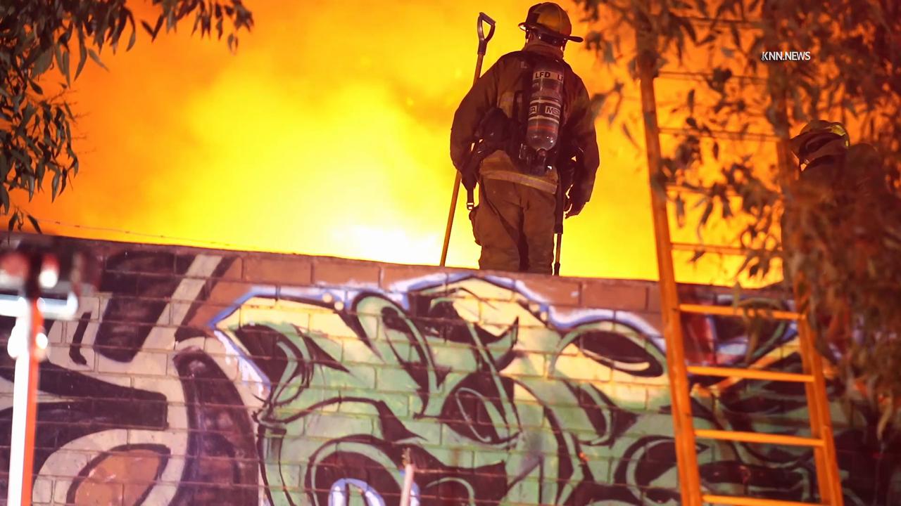 Video thumbnail for US, Los Angeles: Historic South-Central Firefighters Battle Blaze at Commercial Building Caused Power Outage Part 1.
