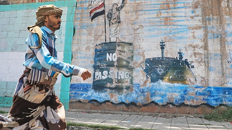 Video thumbnail for Yemeni government forces launch major offensive to retake Houthi-held territory