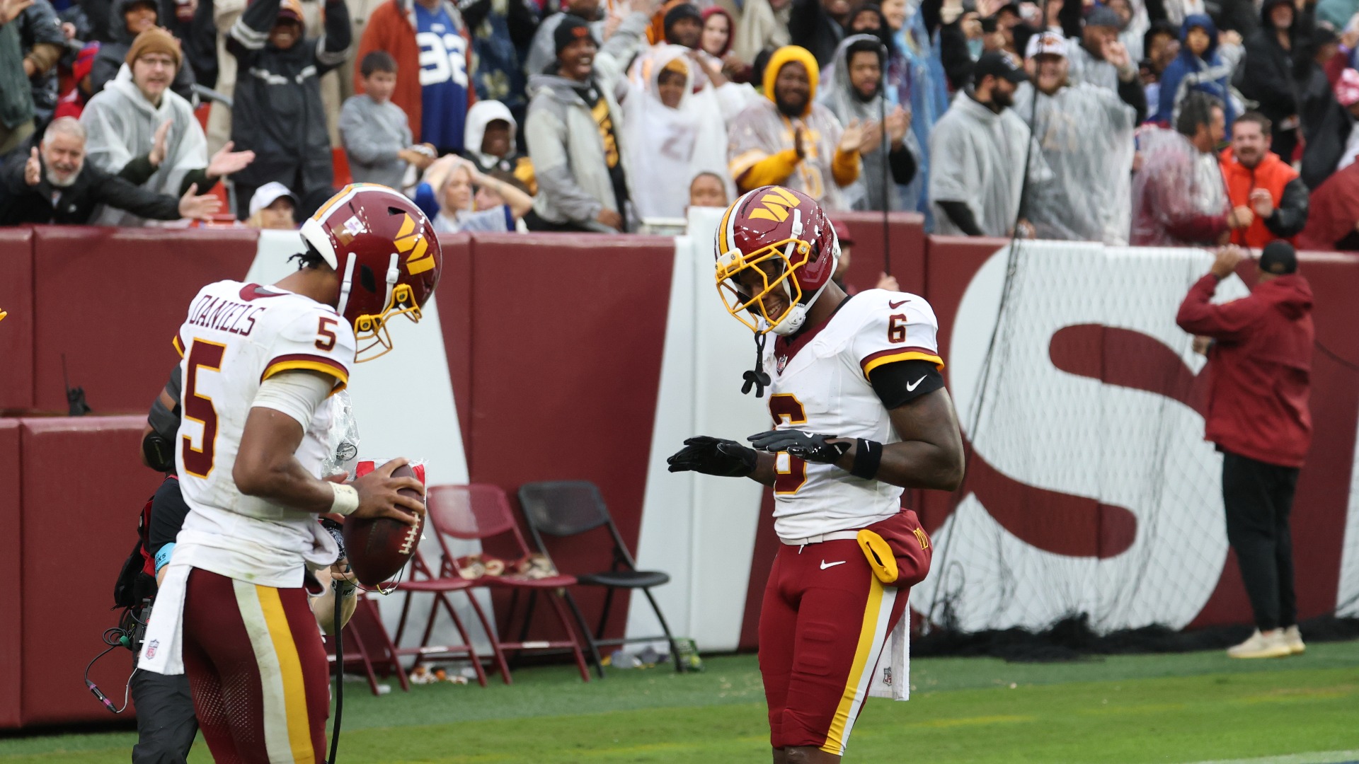 Video thumbnail for Joe Theismann's Analysis: Commanders vs. Giants - Key Takeaways
