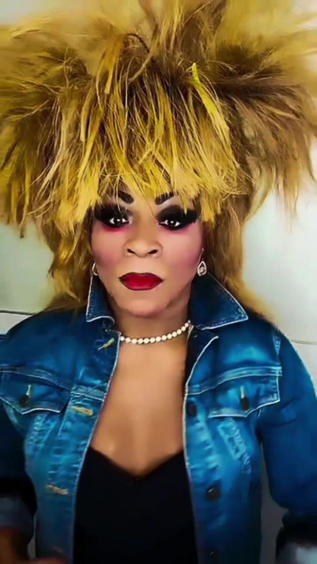 Video thumbnail for Tina turner impersonator